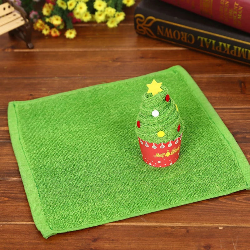 Kerst Handdoek β Kerstboom of Kerstman Vorm, Cartoon Design voor Kinderen 2026